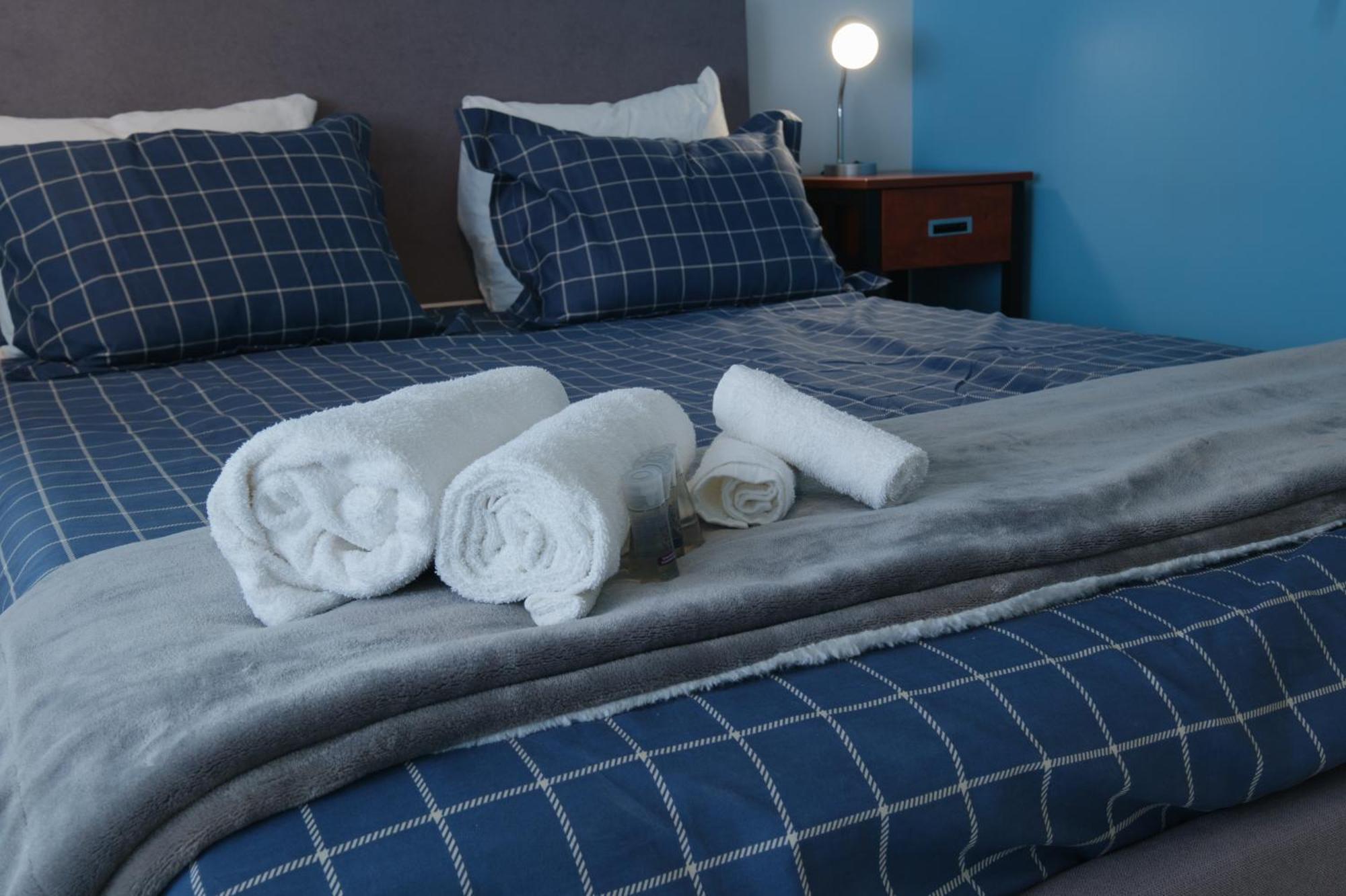 Au Campus Hotel Sherbrooke Luaran gambar